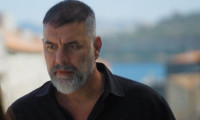 Δύο μαύρα πουκάμισα: Οι περιλήψεις των νέων επεισοδίων- Έκρηξη ζήλιας από τον Μανούσο
