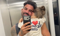 Αλεξάνδρου: Λιώνει το διαδίκτυο με τον μικρό Πάρι στην αγκαλιά του – «Εκεί που σταματάνε όλα»