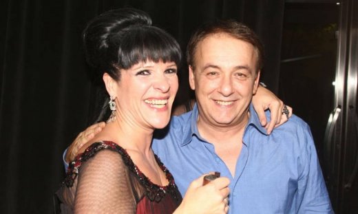 Μικρούτσικος:Ποιοι τον εγκατέλειψαν και ο ρόλος της Σοφίας Βόσσου