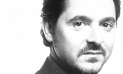 Φιλιππόπουλος: Κλείνει το περιοδικό – «Φτιάχνει» εφημερίδα