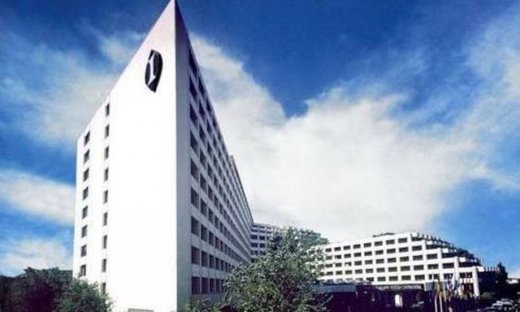 Τηλεφώνημα για βόμβα και στο intercontinental