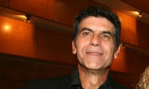 Ο Γιάννης Μπέζος... “Ντόκτορ Ματέο”