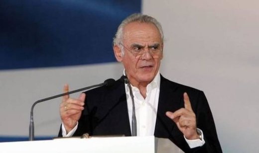 Άκης Τζοχατζόπουλος: Με τον γιο του για ψώνια