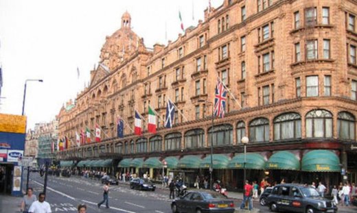 Στη βιτρίνα του Harrods η Κώς