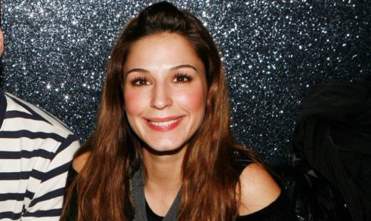 Τώρα και... Κοντού η Κατερίνα Παπουτσάκη