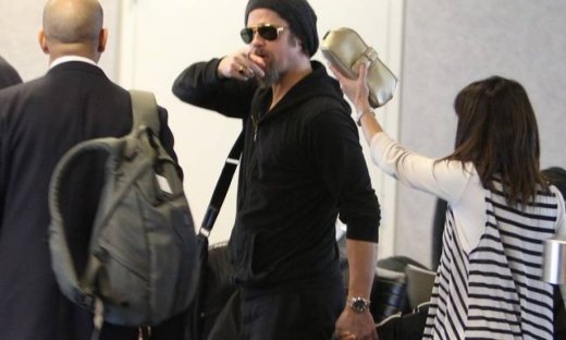 Brad Pitt: Με τον Maddox στο Super Bowl