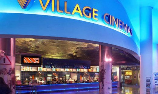 Village: Συγχώνευση στο χώρο του κινηματογράφου