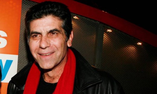 Γιάννη Μπέζος: “Η δουλειά μας είναι αέρας κοπανιστός”