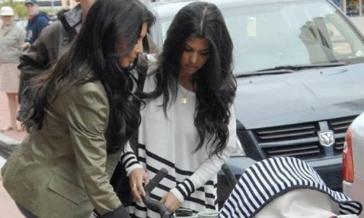 Kim και Kourntey Kardashian για ψώνια