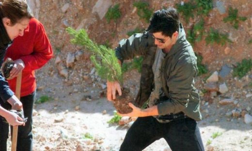 Ο Σάκης Ρουβάς κάνει αναδάσωση!