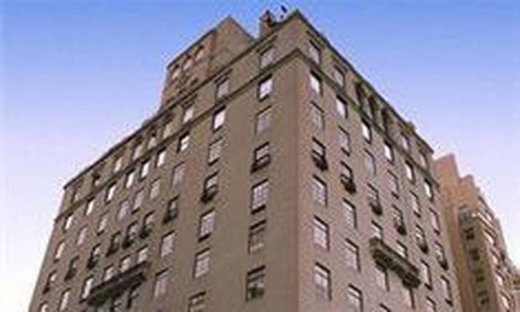 Ο Λαβίδας πουλά το διαμέρισμά του στη Νέα Υόρκη