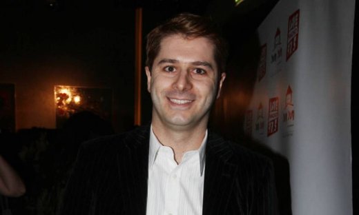 Αλέξανδρος Μπουρδούμης «Έχω βιώσει αυτό που λένε έρωτα με την πρώτη ματιά»