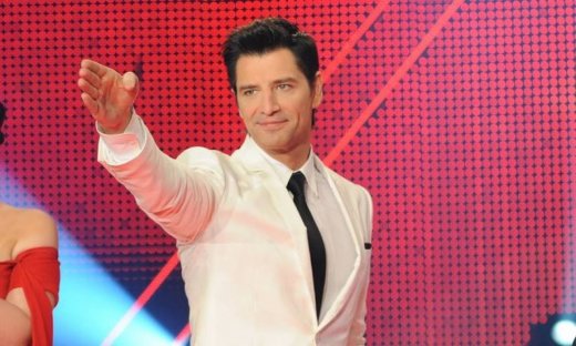 Ακούστε το νέο τραγούδι του Σάκη Ρουβά