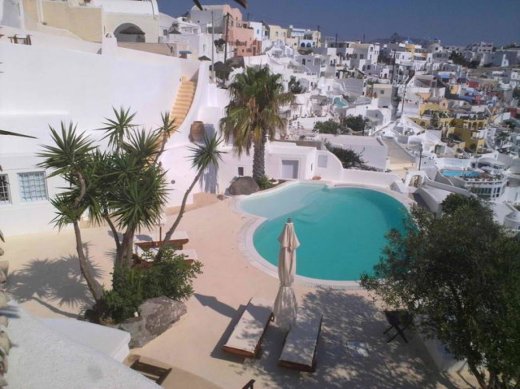 Αυτό είναι το νέο σπίτι του Χατζηγιάννη στη Σαντορίνη