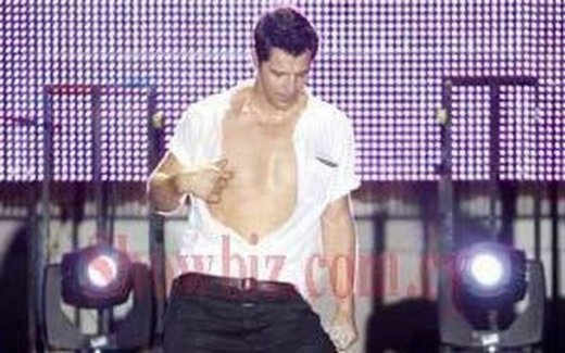 Σάκης Ρουβάς: Από την Κύπρο στην Επίδαυρο