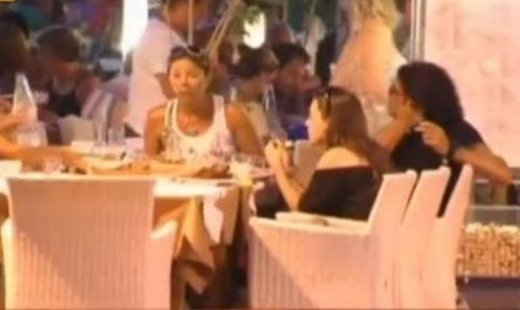 Video: Η Άντζελα Δημητρίου στην Σκιάθο!