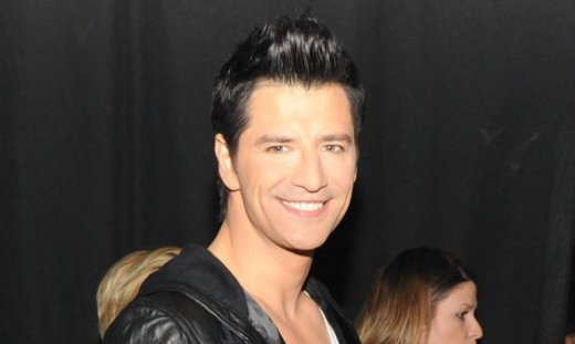 Σάκης Ρουβάς: “Γιατί θα εμφανιστώ στο gay φεστιβάλ”