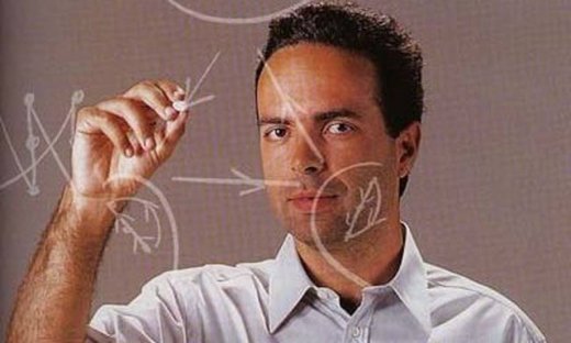 Nίκος Λυγερός: “Η ευφυΐα είναι μία ανθρώπινη επανάσταση”