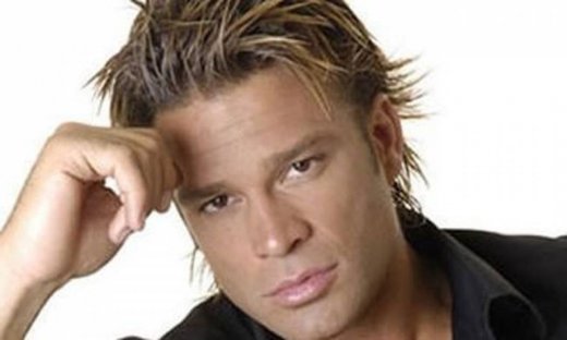 Πού βρίσκεται αυτή την ώρα ο Κώστας Σόμμερ;