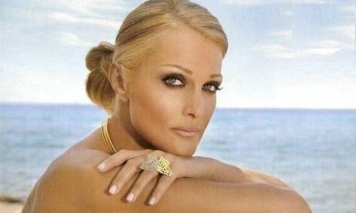 Νατάσα Θεοδωρίδου: "Δεν απαντώ αν χώρισα ή όχι"