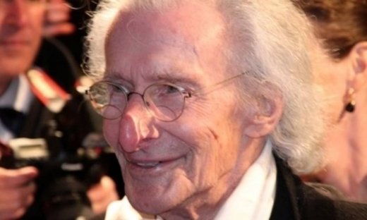 «Έφυγε» ο συγγραφέας Χάρι Μούλις