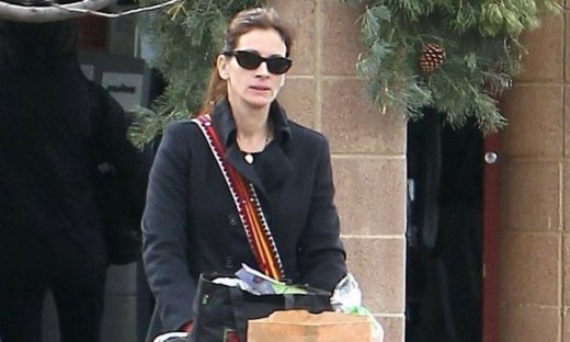 Xριστουγεννιάτικα ψώνια για την Julia Roberts