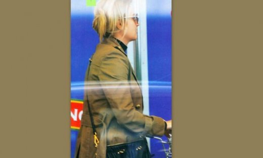 Πού πήγε η Φαίη Σκορδά αχτένιστη και αμακιγιάριστη;