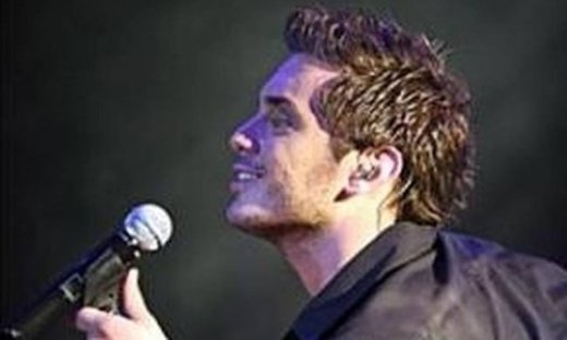 Video: Ο Μιχάλης Χατζηγιάννης τραγουδάει στα Αρμένικα!