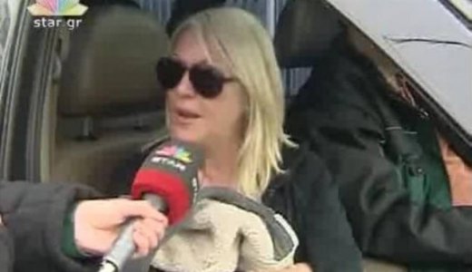 Ρούλα Κορομηλά: «Έγινε και στυλίστρια η Διαμαντάκου;»