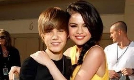 To πρώτο φιλί του Justin Bieber