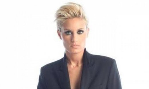 Video: Αρραβωνιάστηκε η Ελεονώρα Μελέτη!