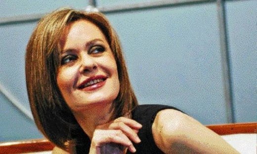 Κάτια Δανδουλάκη: «Συχνά με πιάνει «σπαστικό» γέλιο πάνω στη σκηνή»