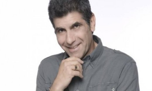 Ο Μπέζος... διοικητής σε στρατόπεδο!