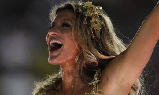 Δείτε τη Ζιζέλ να χορεύει σάμπα στο Καρναβάλι του Ρίο