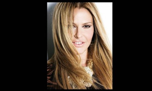 Τζένη Μπαλατσινού: «Ο γιος μας, μας ανανέωσε!»