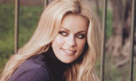 Συμβαίνει τώρα: Η Ζέτα Μακρυπούλια για ψώνια στην Κηφισιά