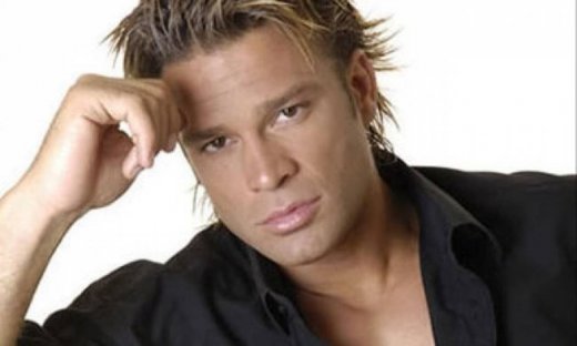 Κώστας Σόμμερ: πώς εμπλέκεται στο κύκλωμα των νονών της νύχτας