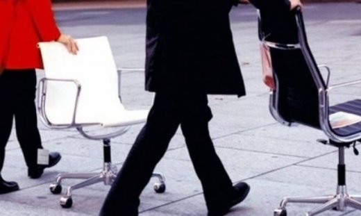 Έλληνες από το υστέρημά τους αγοράζουν χρέος της πατρίδας