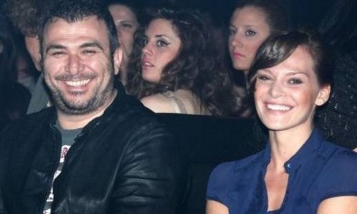 Αντώνης Ρέμος - Υβόννη Μπόσνιακ. Ένας χρόνος σχέσης. Τι έκπληξη ετοιμάζει στην αγαπημένη του;