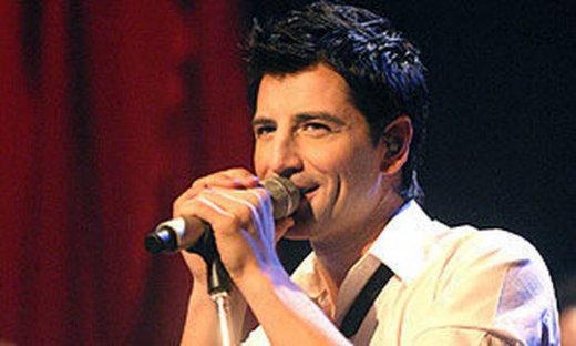 Σάκης Ρουβάς: Ένα φαστφουντάδικο για την… μαμά του!