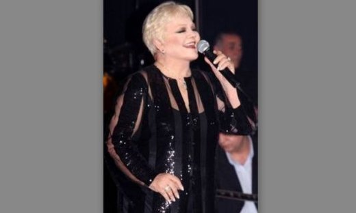 Μαίρη Λίντα: «Πώς καταντήσαμε οι Ελληνες την Ελλάδα…»