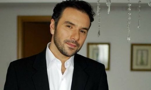 Γρηγόρης Αρναούτογλου: Επιστρέφει ο «Όμορφος κόσμος»;