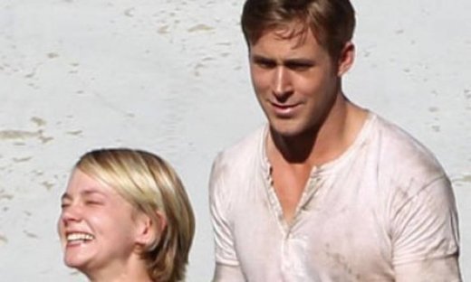 Ο Ryan Gosling πιάνει το τιμόνι