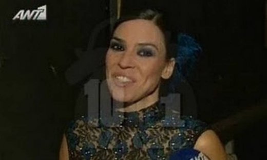 Η Ναταλία Δραγούμη χρέωσε το σκίσιμο του φορέματος της στον Χαριτάτο