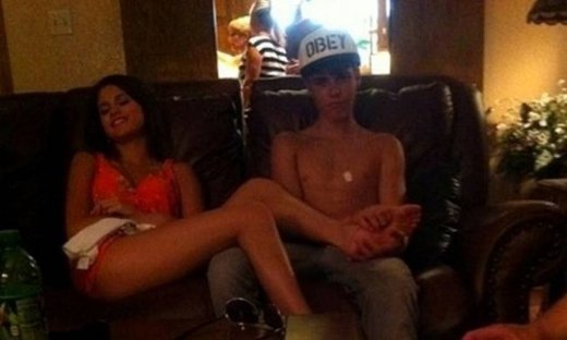 Justin Bieber: Κάνει και μασάζ στα πόδια
