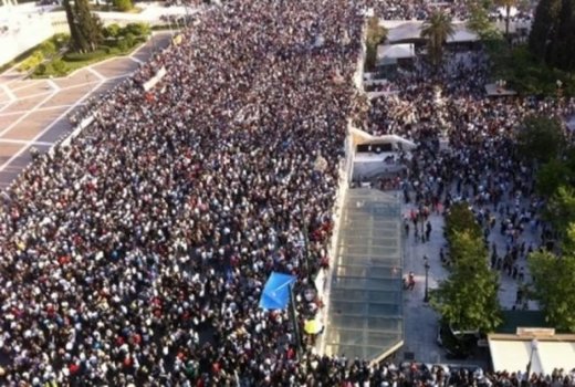 Λαοθάλασσα «Αγανακτισμένων» αναμένεται στο Σύνταγμα