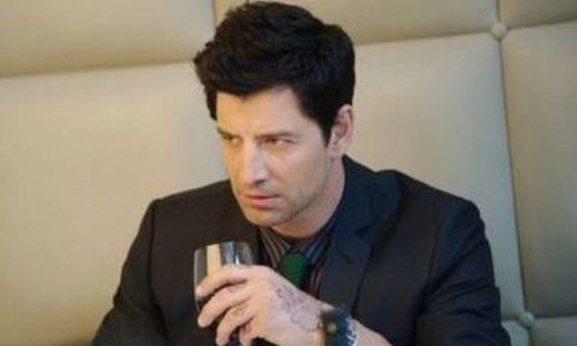 Σάκης Ρουβάς: Τα παρασκήνια μίας ανατρεπτικής φωτογράφησης