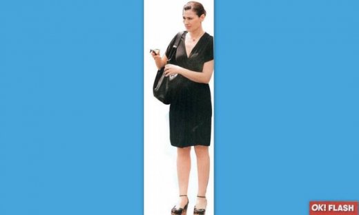 Μαρία Ναυπλιώτου: Με total black εμφάνιση στο Κολωνάκι