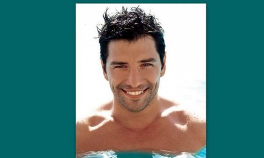 Γιατί είναι χαρούμενος ο Σάκης Ρουβάς;