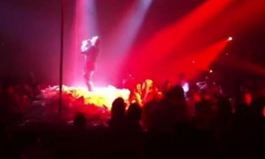 Βίντεο: Στιγμιότυπα από την χθεσινή πρεμιέρα του Αντώνη Ρέμου